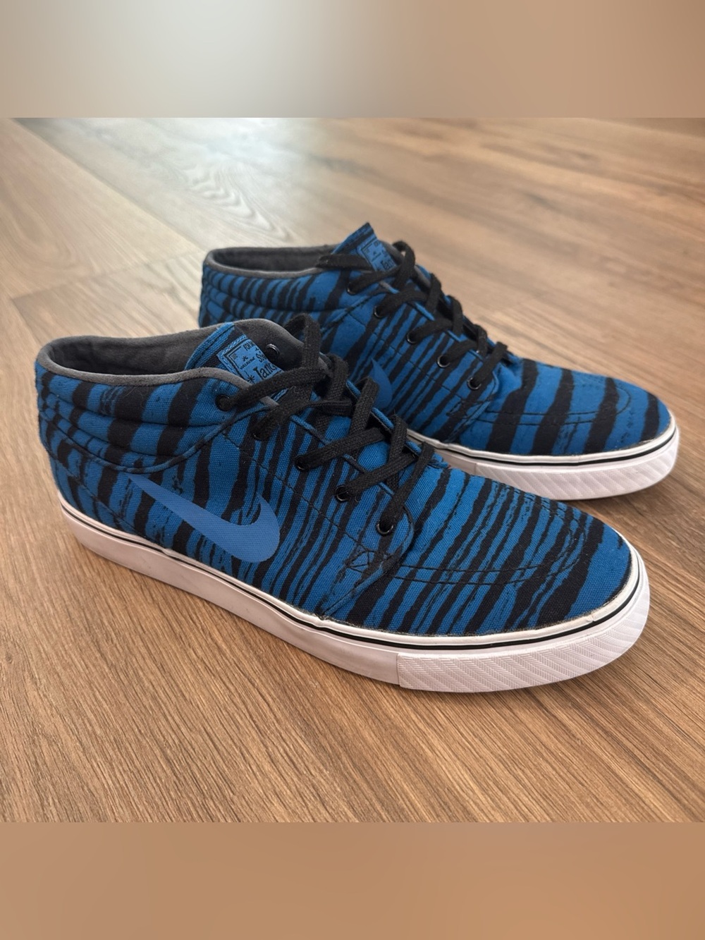 Nike SB Stefan Janoski Mid Men’s Size 9 Blue Black Striped Skate Shoes Sneakers